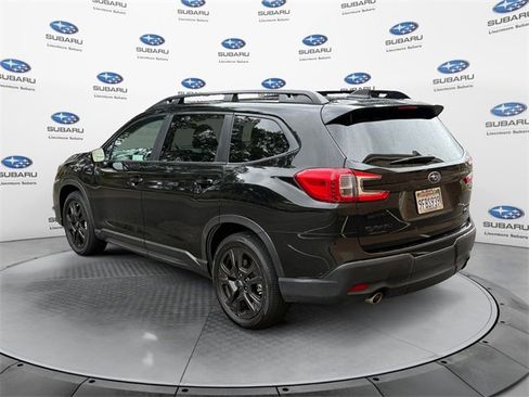 Used 2023 Subaru Ascent Onyx Edition image 6