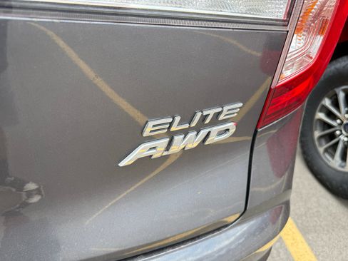 Used 2022 Honda Pilot Elite image 7