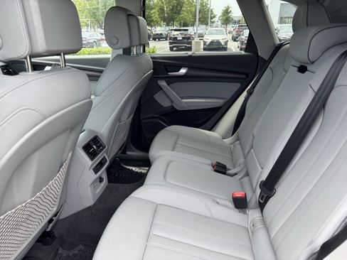 Used 2023 Audi Q5 2.0T Premium Plus w/ Premium Plus Package AWD/4WD image 32