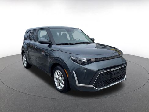Used 2025 Kia Soul LX w/ LX Technology Package image 1