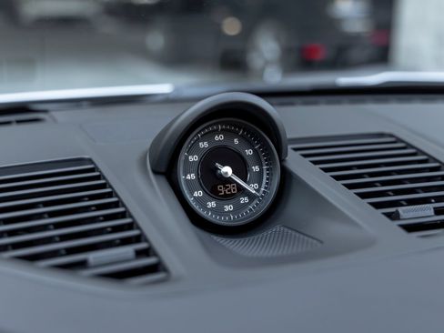 Certified 2026 Porsche 911 Carrera T RWD image 34