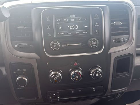 Used 2018 RAM 2500 Tradesman w/ Chrome Appearance Group AWD/4WD image 19