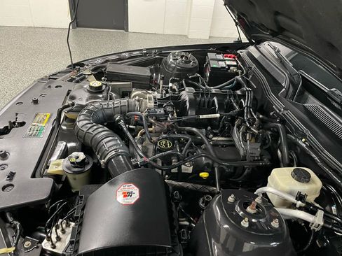 Used 2007 Ford Mustang Convertible RWD image 18