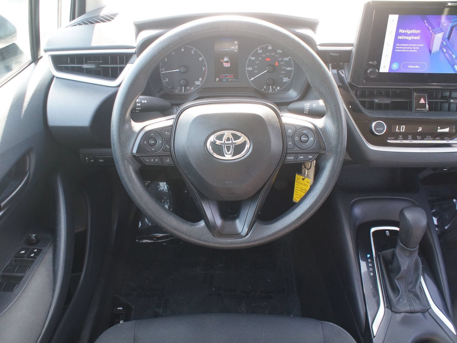 Used 2024 Toyota Corolla LE FWD image 5
