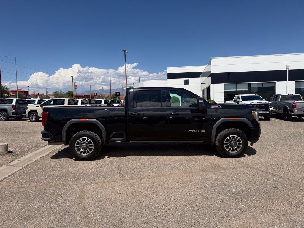 Used 2022 GMC Sierra 2500 AT4 w/ Gooseneck/5TH Wheel Package AWD/4WD image 4