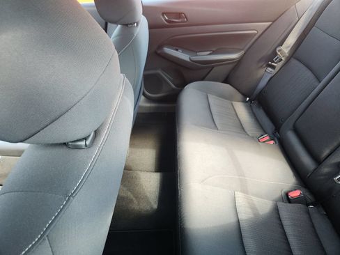 Used 2024 Nissan Altima 2.5 SV FWD image 11