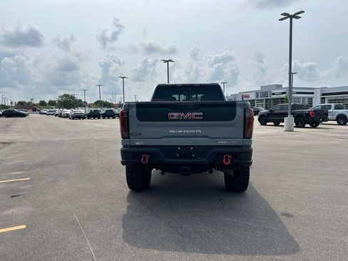 Used 2025 GMC Sierra 2500 AT4X w/ AT4X AEV Edition AWD/4WD image 7