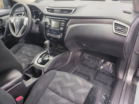 Used 2014 Nissan Rogue SV image 20