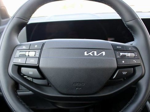 New 2026 Kia Sportage X-Line w/ X-Line Technology Package AWD/4WD image 18