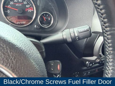 Used 2014 Jeep Wrangler Unlimited Rubicon image 27