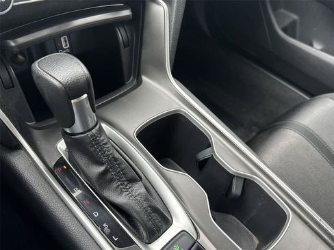 Used 2020 Honda Accord EX image 25