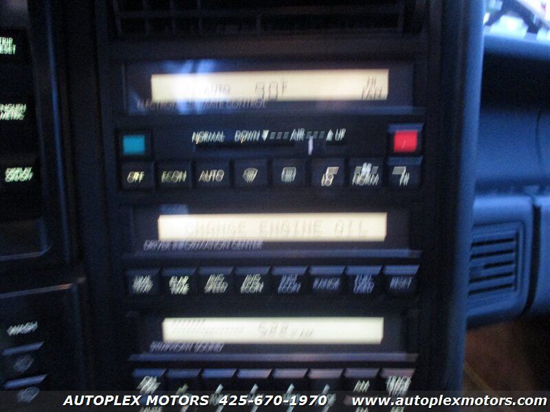 Used 1992 Cadillac Allante FWD image 23