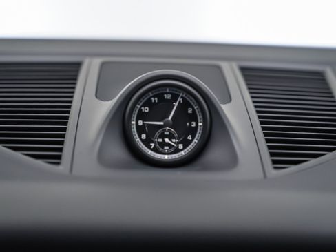 New 2026 Porsche Macan image 21