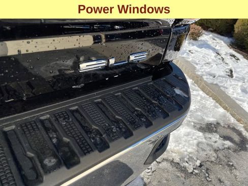 Certified 2022 GMC Sierra 2500 SLE w/ SLE Convenience Package image 13