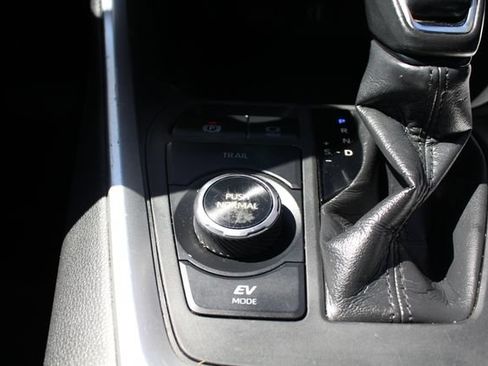 Certified 2023 Toyota RAV4 XLE Premium AWD/4WD image 31