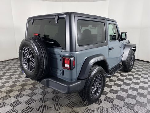 Used 2024 Jeep Wrangler Sport S image 7