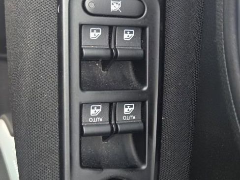 Used 2021 Jeep Renegade Latitude w/ Convenience Group AWD/4WD image 20