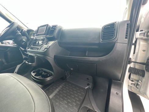 Used 2023 RAM ProMaster 2500 FWD image 12
