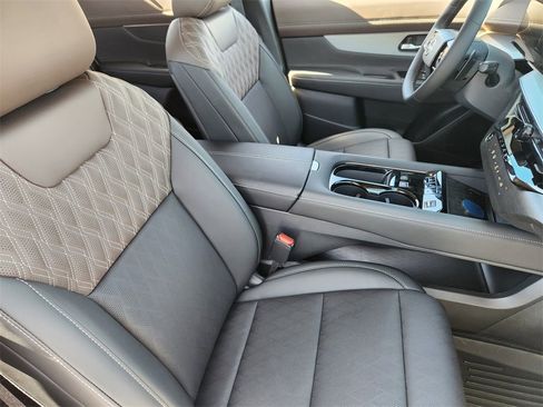 New 2026 Nissan Murano Platinum image 11