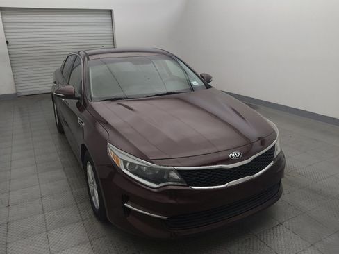 Used 2017 Kia Optima LX FWD image 14