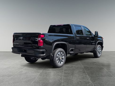New 2026 Chevrolet Silverado 2500 Custom w/ Custom Value Package AWD/4WD image 5