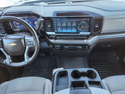 Used 2025 Chevrolet Silverado 1500 LT image 14