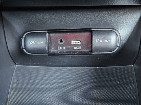Used 2019 Kia Soul FWD image 21