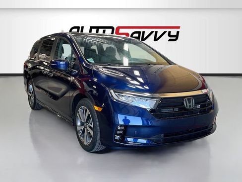 Used 2024 Honda Odyssey Touring image 1