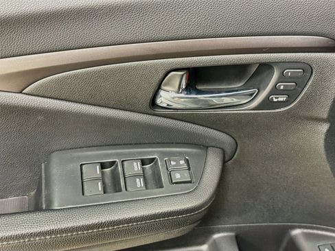 Used 2022 Honda Pilot Special Edition image 17