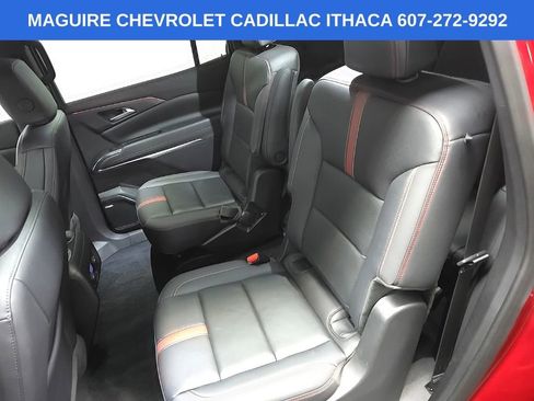 Used 2024 Chevrolet Traverse RS AWD/4WD image 32