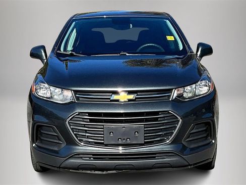 Certified 2020 Chevrolet Trax LS w/ Tint and Cruise Package image 4