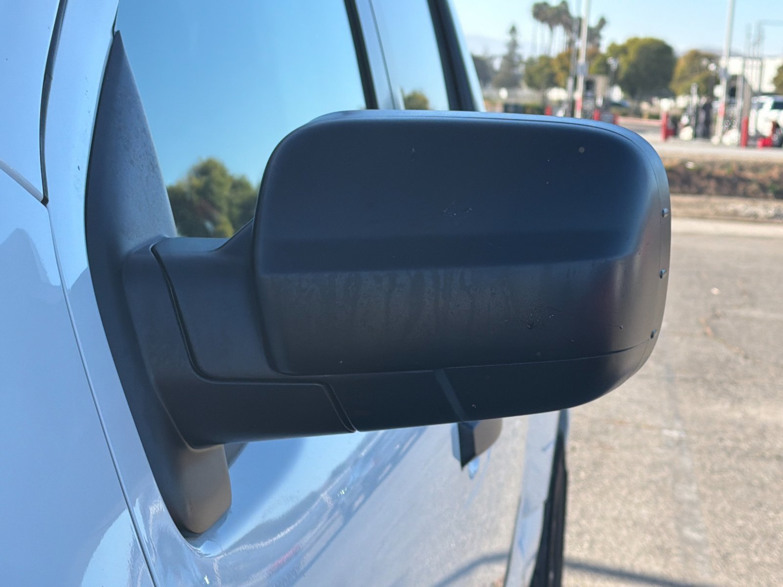 Used 2024 Nissan Titan SV w/ SV Convenience Package RWD image 38