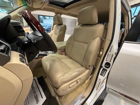 Used 2010 Lexus LX 570 4WD image 9