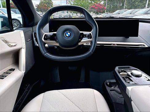 Used 2024 BMW iX xDrive50 AWD/4WD image 11