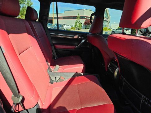 Used 2022 Lexus GX 460 Premium image 16