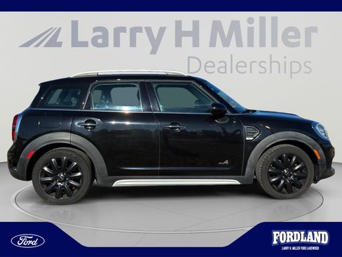 Used 2019 MINI Cooper Countryman ALL4 AWD/4WD image 6