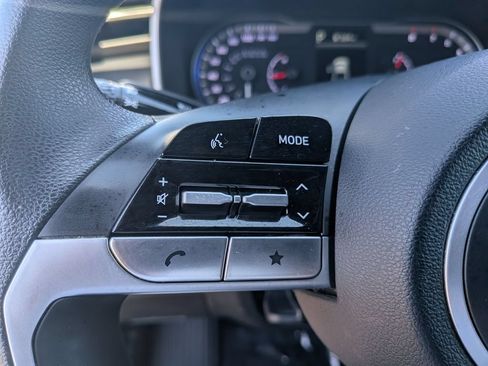 Used 2023 Hyundai Santa Cruz SE AWD/4WD image 18