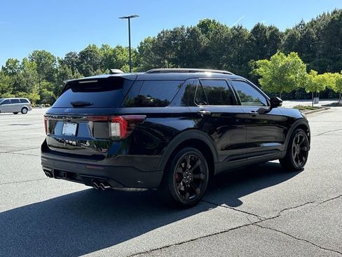 Used 2025 Ford Explorer ST w/ Sun And Sound Package AWD/4WD image 9