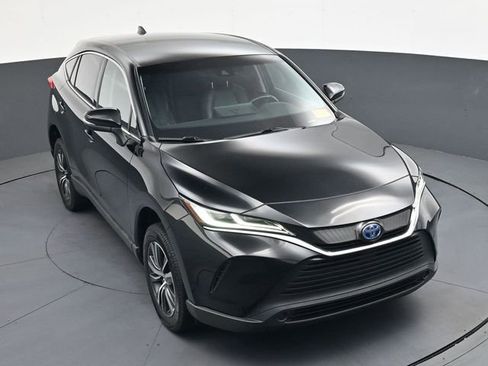 Used 2023 Toyota Venza LE AWD/4WD image 32