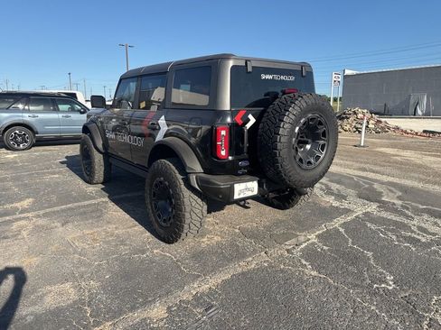 Used 2021 Ford Bronco Badlands image 10