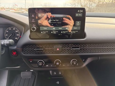 New 2026 Honda HR-V Sport image 18