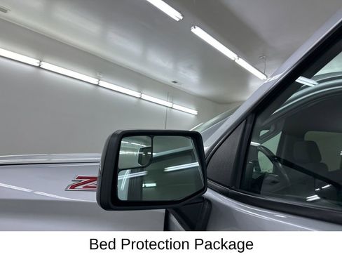 Used 2019 Chevrolet Silverado 1500 RST image 18