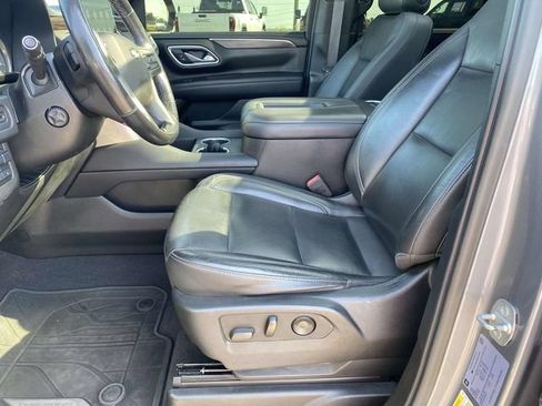Used 2021 Chevrolet Tahoe LT w/ LT Signature Package RWD image 13