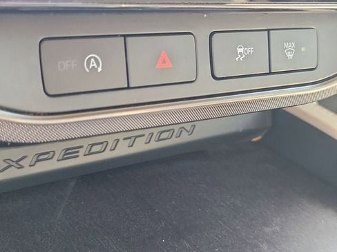 Certified 2022 Ford Expedition Platinum AWD/4WD image 18