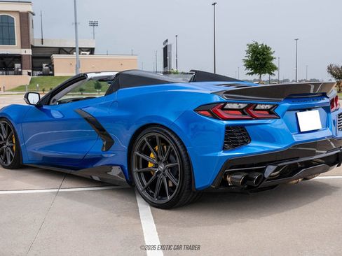 Used 2024 Chevrolet Corvette Stingray Premium Conv w/ Stealth Interior Trim Package RWD image 6