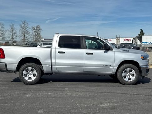 New 2026 RAM 1500 4x4 Crew Cab image 2