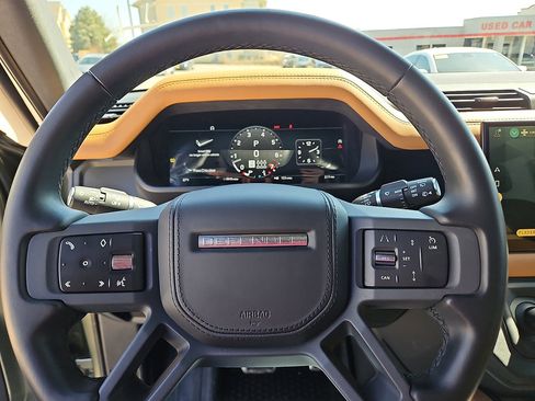 Used 2023 Land Rover Defender 130 X image 15