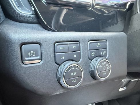 Used 2024 Chevrolet Silverado 1500 RST w/ Z71 Off-Road Package image 16