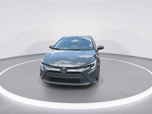 Certified 2024 Toyota Corolla LE w/ LE Convenience Package FWD image 3