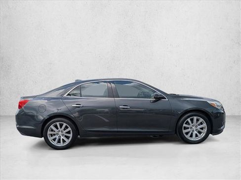 Used 2015 Chevrolet Malibu LTZ FWD image 4